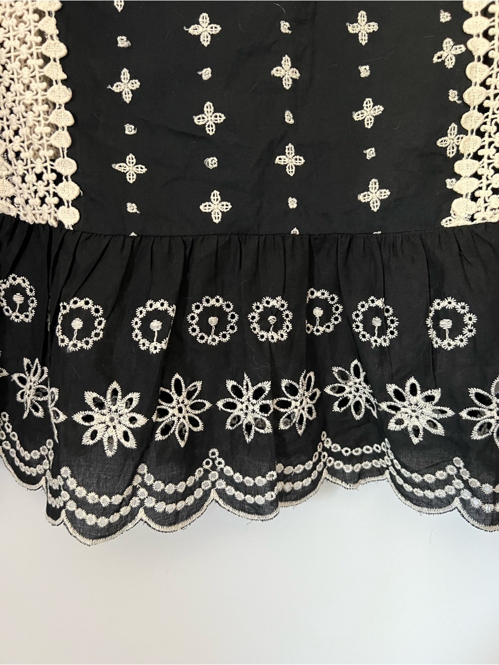 Monograph by Anthropologie Boho Embroidered Lace Flutter Sleeve Top Romantic - Picture 8 of 12